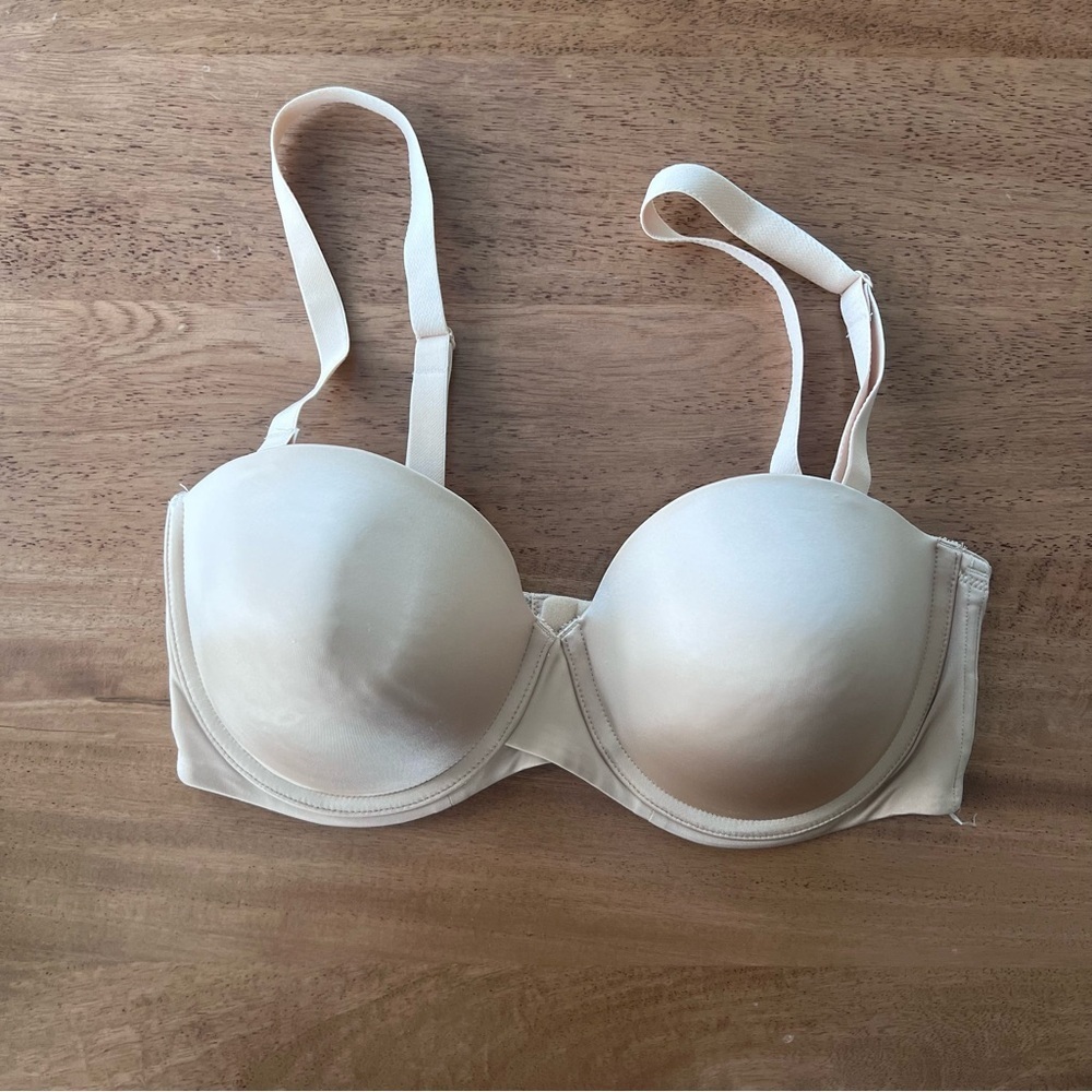 NWOT Maidenform Nude Strapless Bra